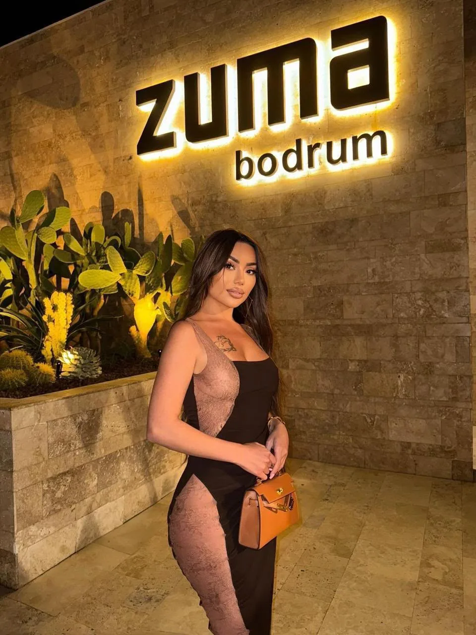 Gümüşlük Escort Bayan Selen Seni Bekliyor